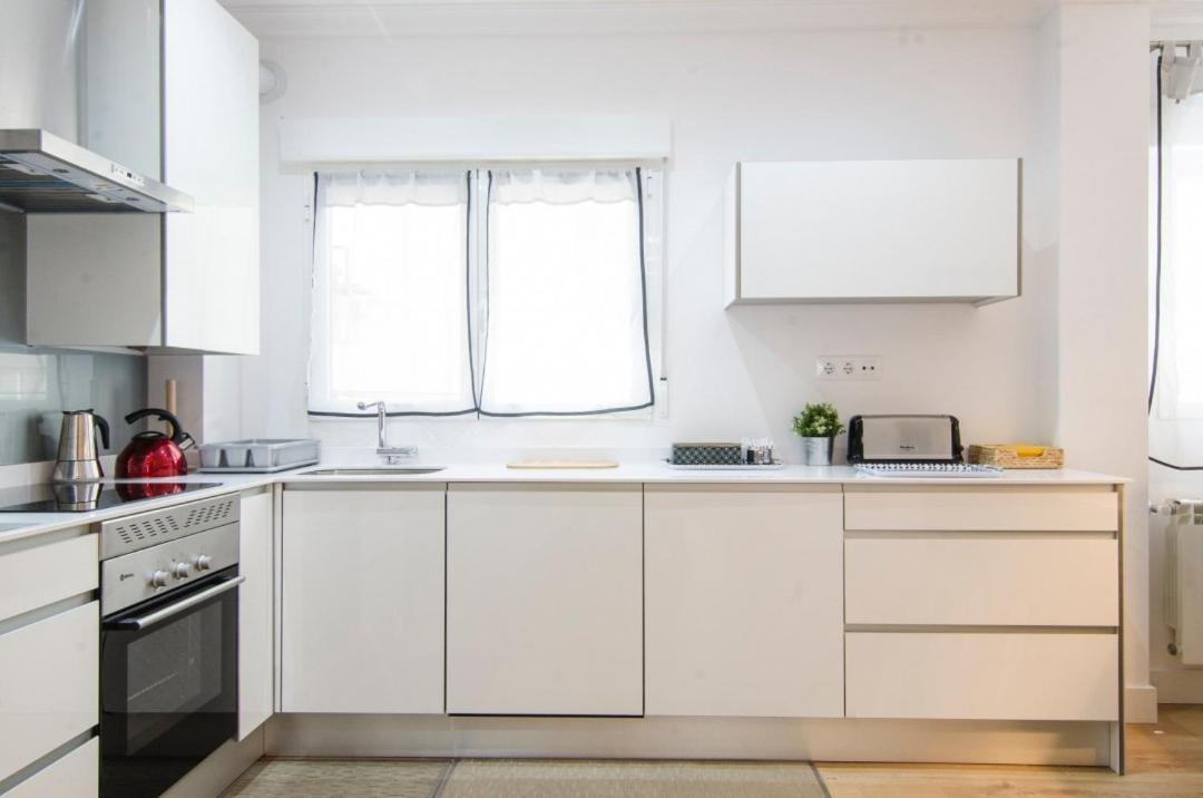 Modern And Cozy- 2 Bedrooms 2 Bathrooms- San Eugenio- Mintystay Apartamento Madrid